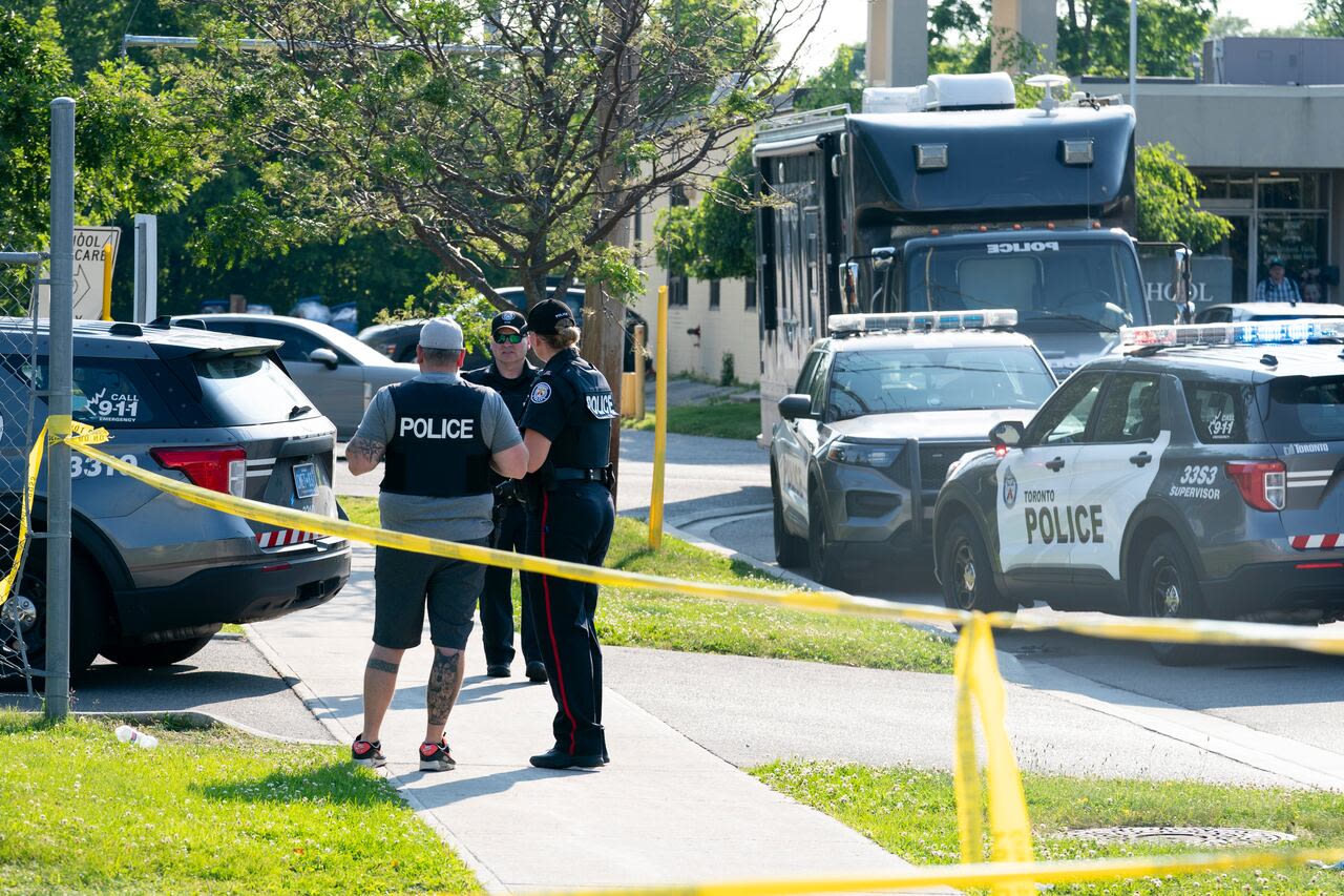 3 people dead after shooting in North York business, police say