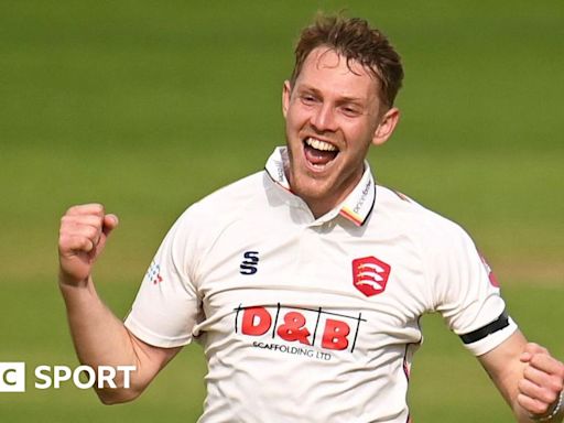 Bowlers shine in Somerset's County Championship game with Essex