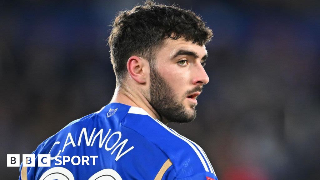 Republic of Ireland: Leicester's Tom Cannon handed first squad call-up