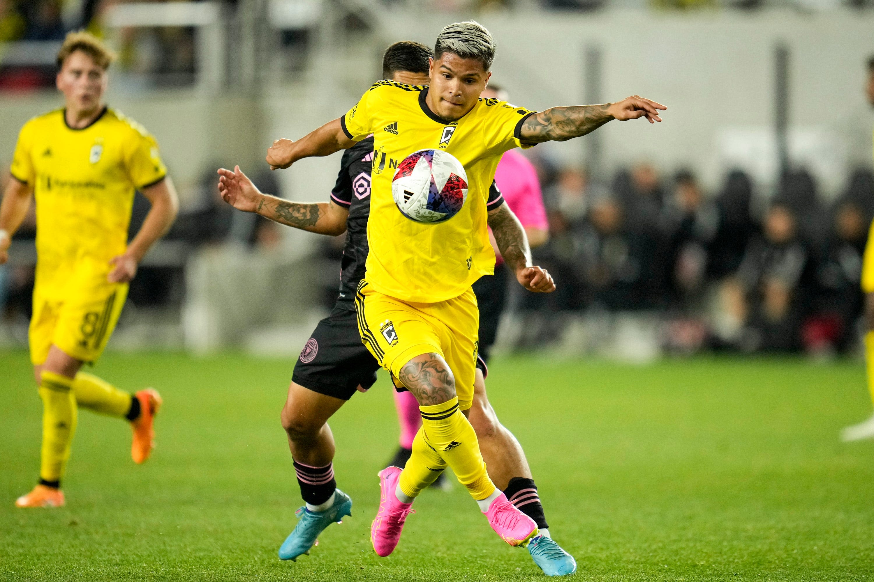 Live: Cucho Hernandez has lone goal for Columbus Crew in first half, Inter Miami leads 2-1