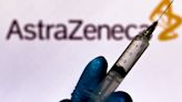 Vacuna de AstraZeneca contra Covid-19 causaría trombosis, confirmarían documentos