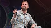 Kaiser Chiefs fans criticise Ricky Wilson for 'forgetting lyrics' on stage