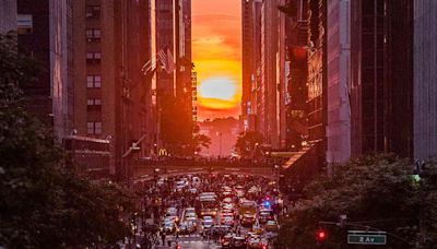 What is Manhattanhenge and Where Is the Best Place to See It?