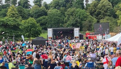 Thousands turn out for Black Country music festival