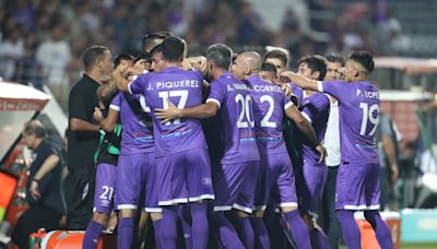 Nacional y Defensor lideran sus grupos del Torneo Intermedio uruguayo