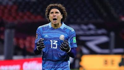 Guillermo "Memo" Ochoa desciende con su equipo por tercera vez en su carrera