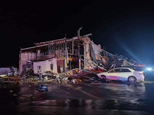 Tornadoes batter Texas, Oklahoma and Arkansas: At least 15 dead, including 2 children