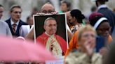 Francisco beatifica a Juan Pablo I, el papa "sonriente"