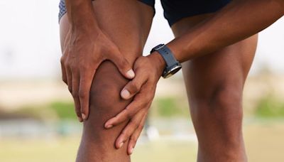 Knee Pain When Walking: Potential Causes and What to Do Next