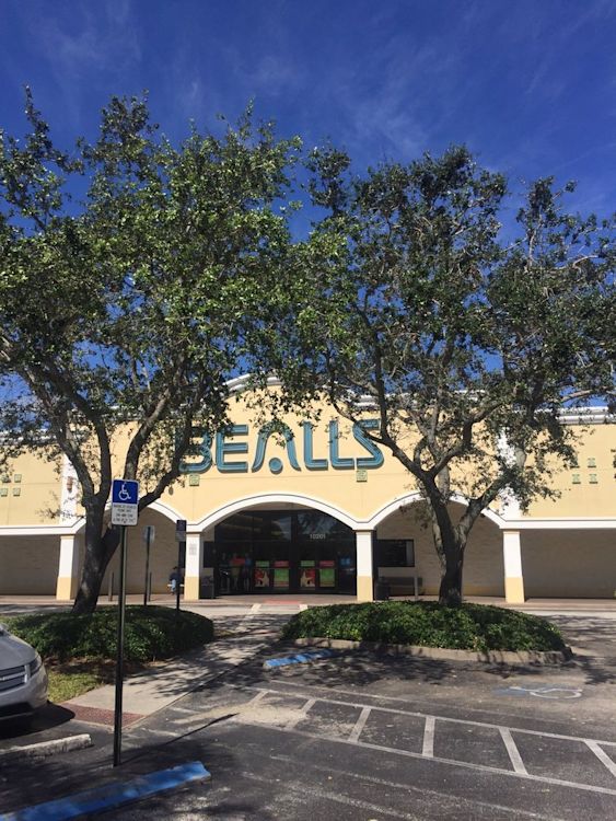 BRAHMIN HANDBAG OUTLET - 13 Photos - 1741 Palm Beach Lakes, West Palm  Beach, Florida - Leather Goods - Phone Number - Yelp