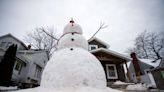Michigan tourist towns alter plans, hope for the best as lack of snow drags on