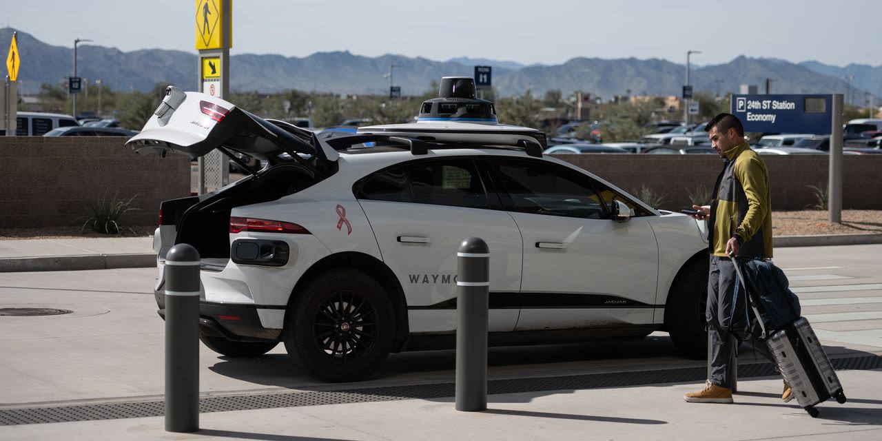 All Hail Phoenix: America’s King of the Robo-Taxi