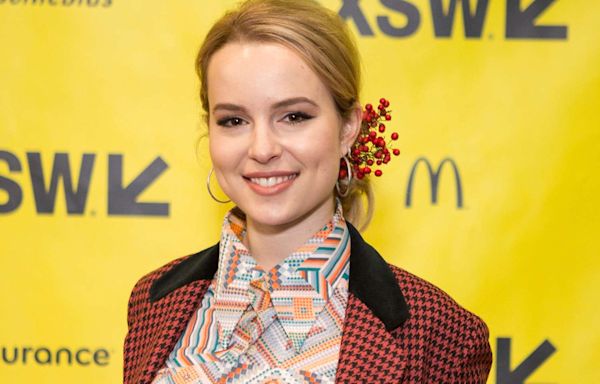 Bridgit Mendler Graduates from Harvard After Earning Her Law Degree