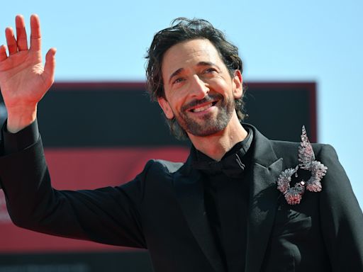 Venecia aplaude 'El Brutalista' de Adrien Brody: una patada al sueño americano