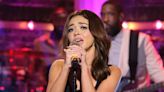 Watch Sarah Hyland Channel Her Inner Avril Lavigne on 'That's My Jam' (Exclusive)
