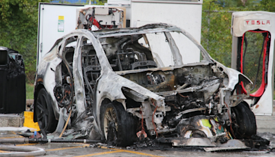 Tesla Catches Fire, Burns to a Crisp at Supercharging Station