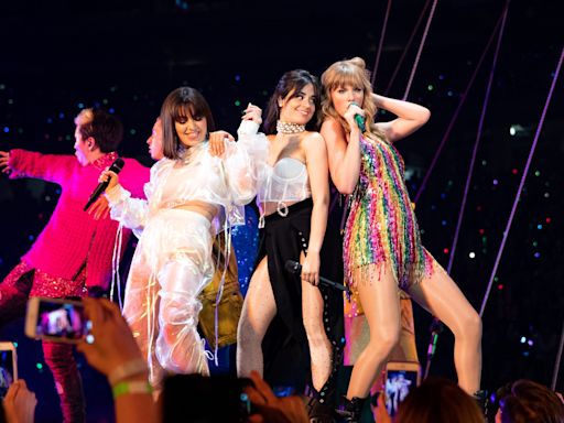 Charli XCX reportedly condemns fans for dissing Taylor Swift in concert chant: 'It disturbs me'