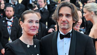 Carole Bouquet touchée par la séparation entre Charlotte Casiraghi et son fils, Dimitri Rassam