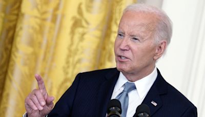 Joe Biden insiste en que el debate con Donald Trump fue un "mal episodio" porque estaba "exhausto" y enfermo