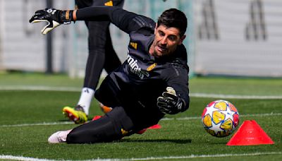 Ancelotti y su dilema: Courtois o Lunin en el arco del Madrid en la final de Champions