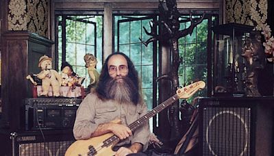 Music Brought The World To Renowned Bassist Leland Sklar