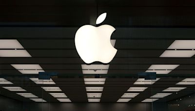 How Apple's record $100 billion-plus stock buyback benefits shareholders