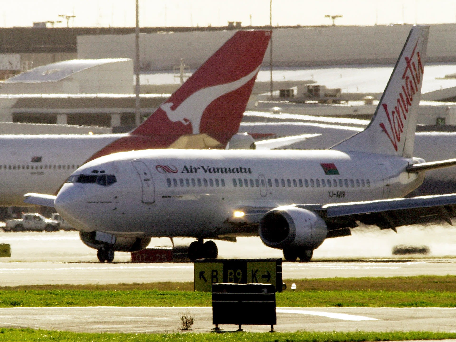 Air Vanuatu goes into liquidation, thousands of passengers stranded