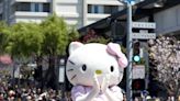 Hello Kitty cumple 50 años de vida y ejecutiva de Sanrio afirma que no es una gatita: así reaccionó internet