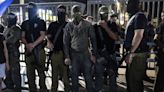 Soldados israelenses são detidos por suspeita de maus-tratos envolvendo prisioneiro palestino