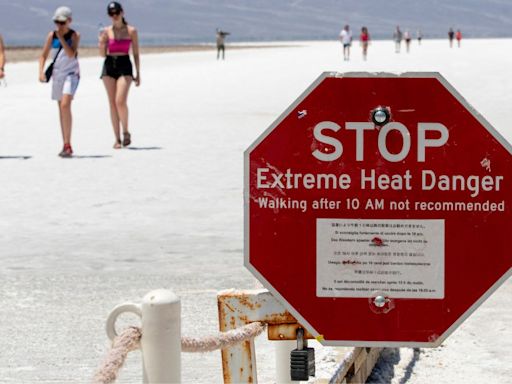 The lure of Death Valley sees tourists ignore 'killer' heat wave in US