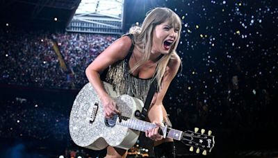 Taylor Swift greets fans in Welsh at Cardiff gig