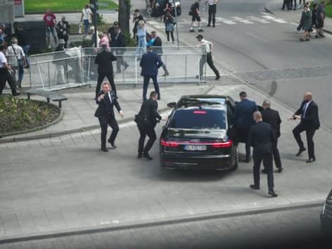 Le Premier ministre slovaque dans un état stable mais toujours "très grave" après avoir été blessé par balles