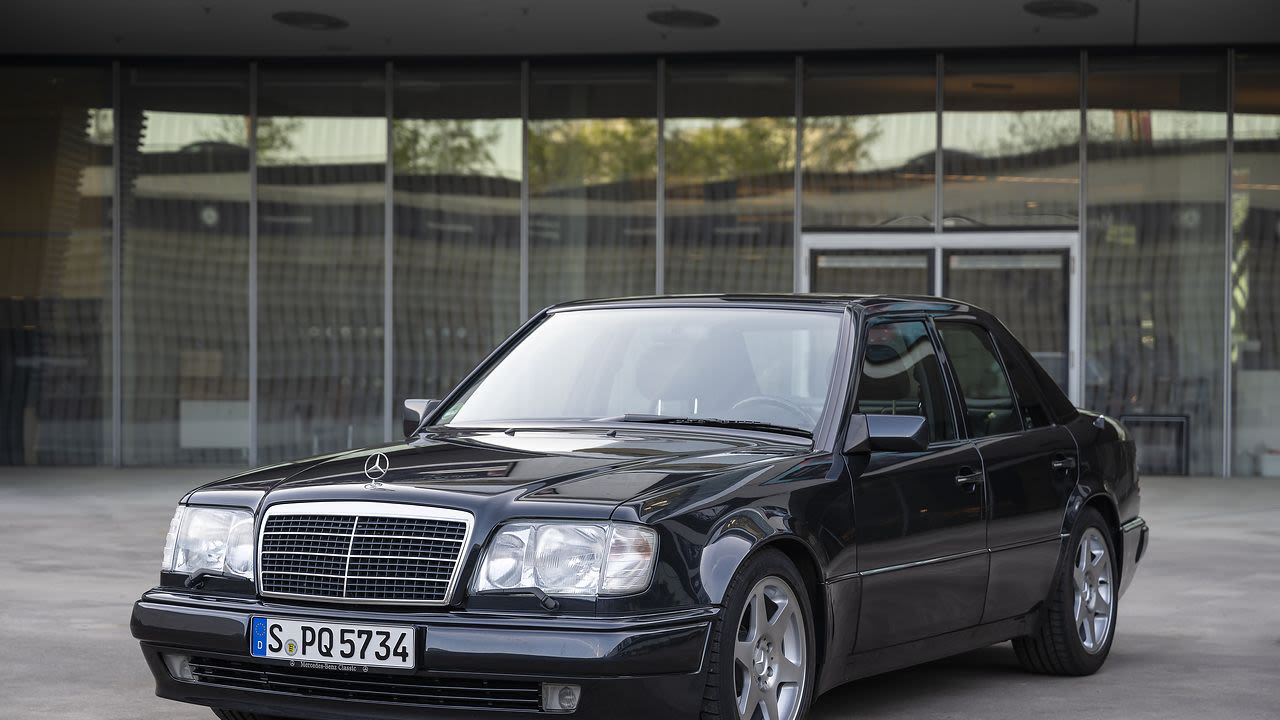 Mercedes-Benz E60 AMG: Every Angle