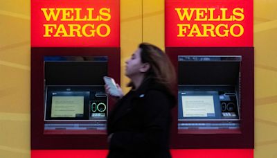 Wells Fargo goes on quiet hiring spree to expand from lending. What it means for the stock