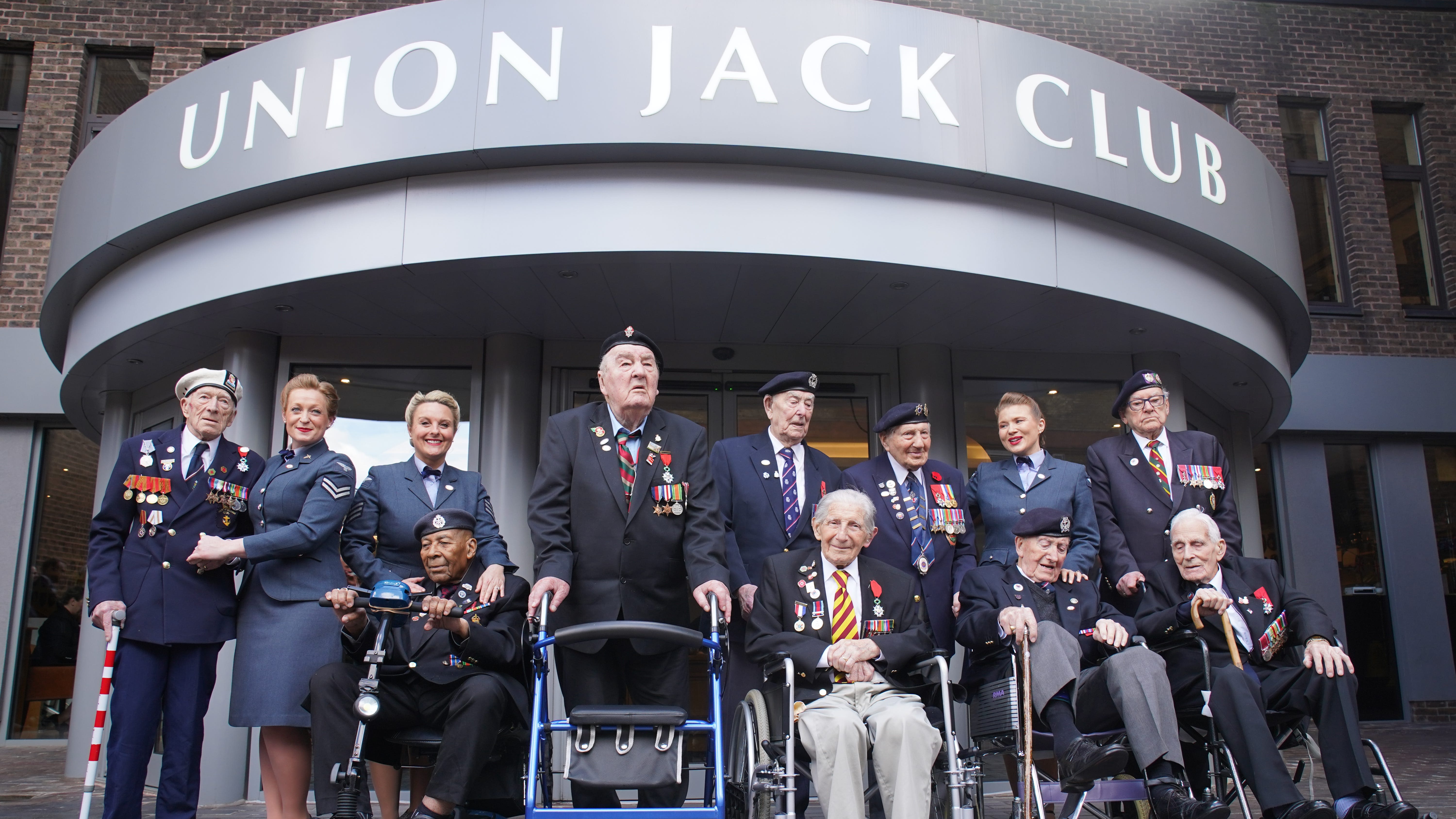 Second World War signaller, 98, urges children to learn more about D-Day