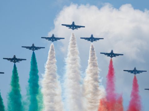 組圖：紐約航空展精彩瞬間 戰機直衝雲霄 | 橙縣 | 美國空軍雷鳥隊 | F-16 | 大紀元