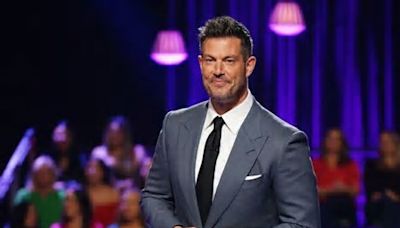 Bachelor's Jesse Palmer looks incredible in throwback snaps as NFL player