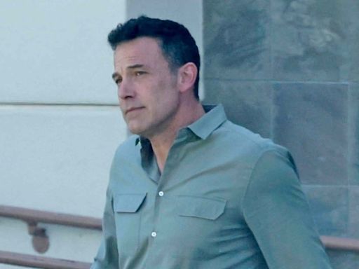 Ben Affleck reaparece tras rumores de que se realizó una cirugía plástica, ¡qué piel radiante!