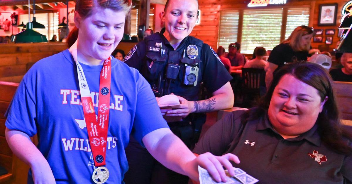 Temple Police turn out again for Tip-a-Cop fundraiser for Special Olympics