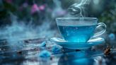 Elixir de juventud: estas son las maravillosas propiedades del té azul, una potente bomba de antioxidantes para tu piel
