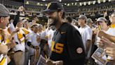 Tennessee earns first national title in baseball with 6-5 win over Texas A&M