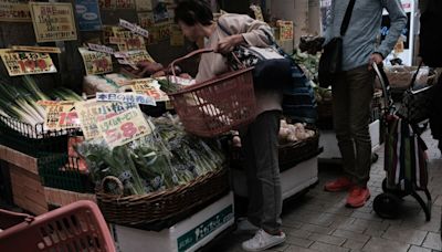 Japan’s Household Spending Stays Largely Unchanged in July