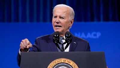 Biden pushes party unity as he resists calls to step aside, says he'll return to campaign next week | ABC6