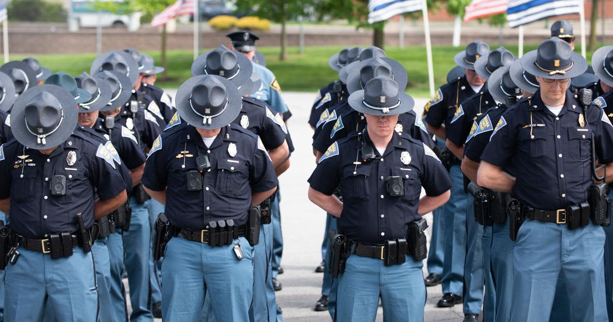 Indiana State Police host annual memorial service at Fort Wayne post