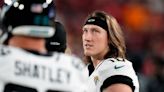 Jaguars QB Trevor Lawrence gets start in season finale vs. Titans despite shoulder injury