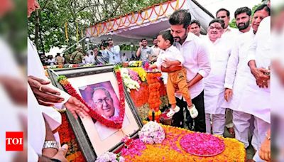 Telangana CM Inaugurates Qutb Shahi Heritage Park | Hyderabad News - Times of India