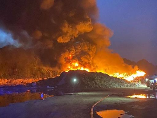About 600 tonnes of textiles on fire at waste site