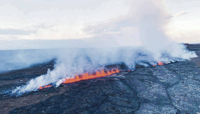 Latest Hawaii volcanic eruption at Kilauea pauses