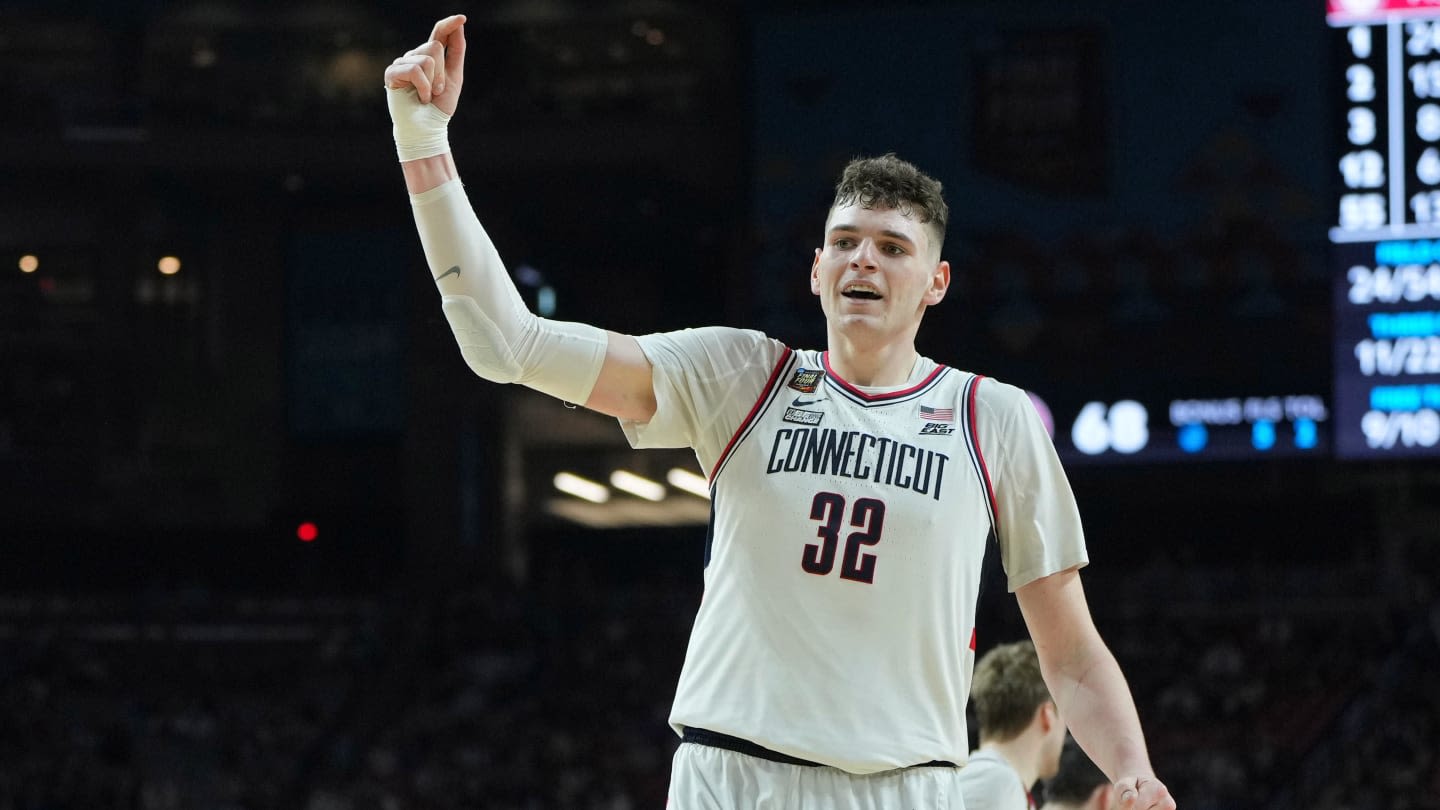 NBA 2024 Mock Draft 1.0: Kings Take Project, Clingan Rises