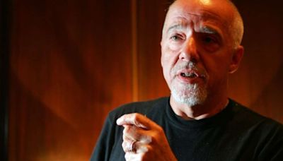 Paulo Coelho publica relato detalhado sobre prisão e tortura na ditadura; leia